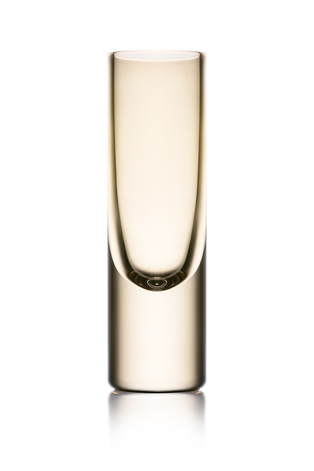 Amber Glass V101 – Ręcznie robione kieliszki do wódki